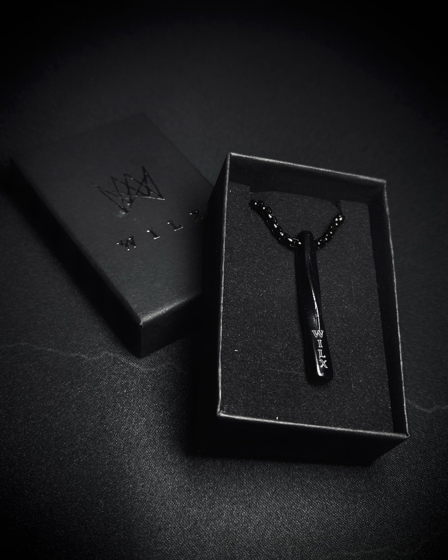Retorta - Black